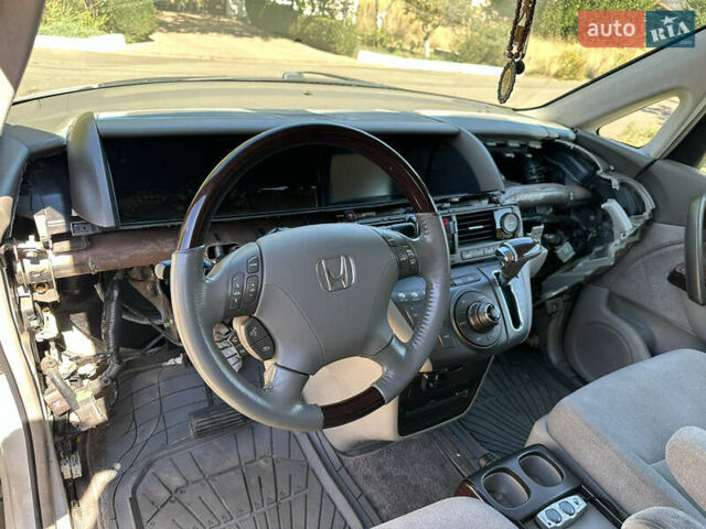 Белый Хонда Элизион, объемом двигателя 3 л и пробегом 210 тыс. км за 8000 $, фото 12 на Automoto.ua