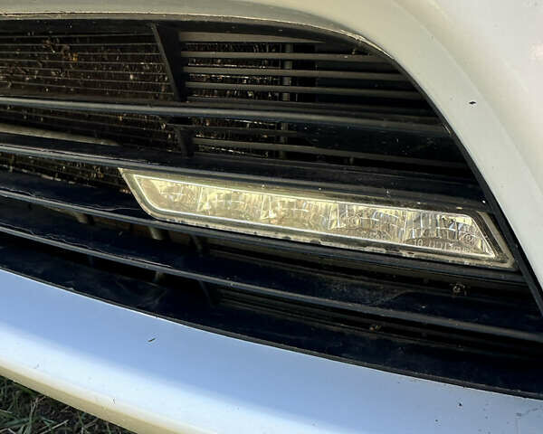 Білий Хонда Елізіон, об'ємом двигуна 3 л та пробігом 210 тис. км за 9900 $, фото 8 на Automoto.ua