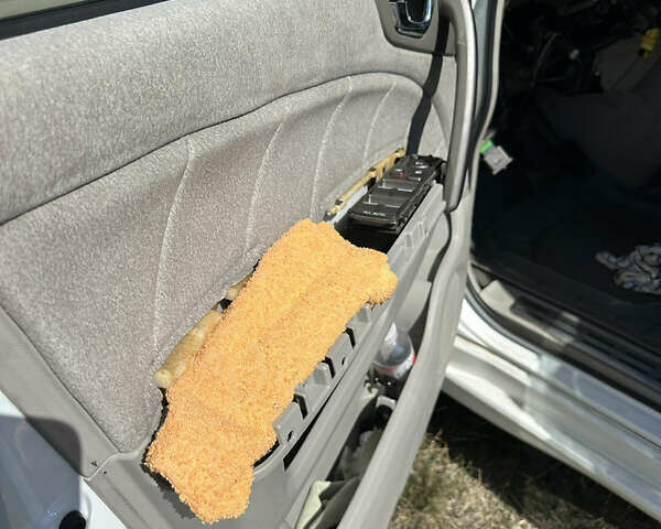 Білий Хонда Елізіон, об'ємом двигуна 3 л та пробігом 210 тис. км за 9900 $, фото 14 на Automoto.ua