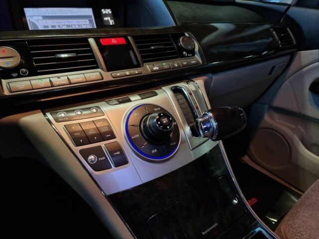 Хонда Елізіон 2011 у Вінниці на Automoto.ua Білий Хонда Елізіон, об'ємом двигуна 2.35 л та пробігом 200 тис. км за 11599 $, фото 5 на Automoto.ua