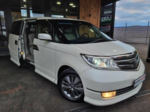 Хонда Елізіон 2011 у Вінниці на Automoto.ua Білий Хонда Елізіон, об'ємом двигуна 2.35 л та пробігом 200 тис. км за 11599 $, фото 2 на Automoto.ua