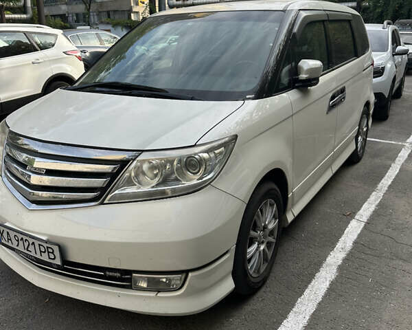 Білий Хонда Елізіон, об'ємом двигуна 2.5 л та пробігом 115 тис. км за 13000 $, фото 6 на Automoto.ua