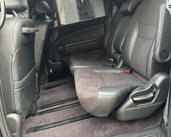 Чорний Хонда Елізіон, об'ємом двигуна 2.35 л та пробігом 84 тис. км за 14000 $, фото 42 на Automoto.ua