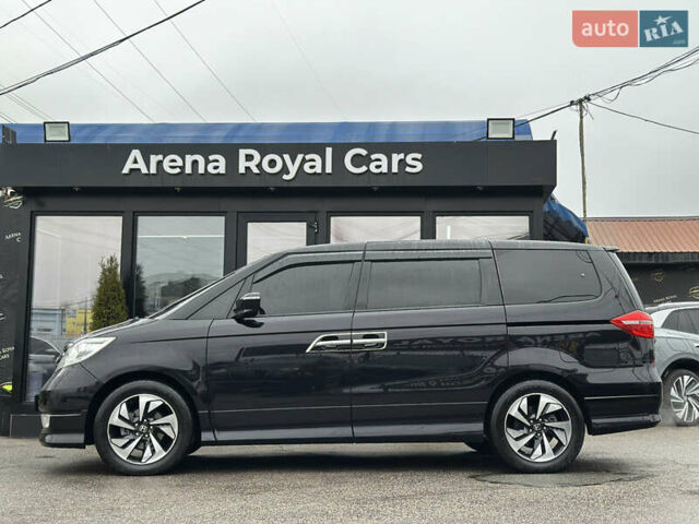 Черный Хонда Элизион, объемом двигателя 2.35 л и пробегом 84 тыс. км за 13400 $, фото 4 на Automoto.ua