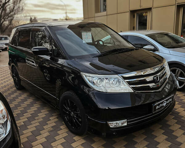 Черный Хонда Элизион, объемом двигателя 2.4 л и пробегом 93 тыс. км за 15000 $, фото 1 на Automoto.ua