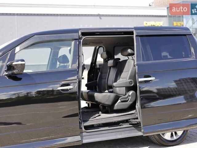 Черный Хонда Элизион, объемом двигателя 2.4 л и пробегом 130 тыс. км за 11700 $, фото 5 на Automoto.ua