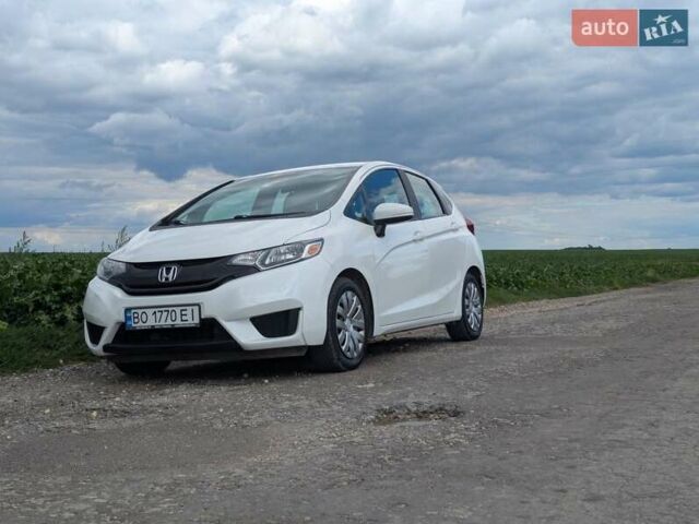 Білий Хонда ФІТ, об'ємом двигуна 1.5 л та пробігом 180 тис. км за 9700 $, фото 3 на Automoto.ua