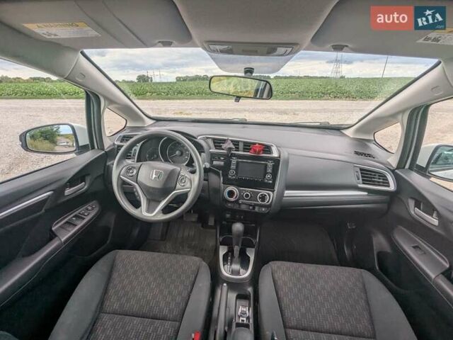 Белый Хонда ФИТ, объемом двигателя 1.5 л и пробегом 180 тыс. км за 8999 $, фото 15 на Automoto.ua