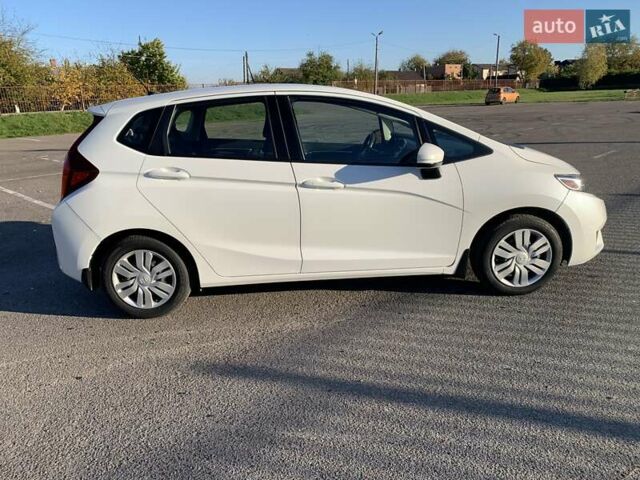 Хонда ФИТ 2016 в Луцке на Automoto.ua Белый Хонда ФИТ, объемом двигателя 1.5 л и пробегом 20 тыс. км за 11200 $, фото 3 на Automoto.ua