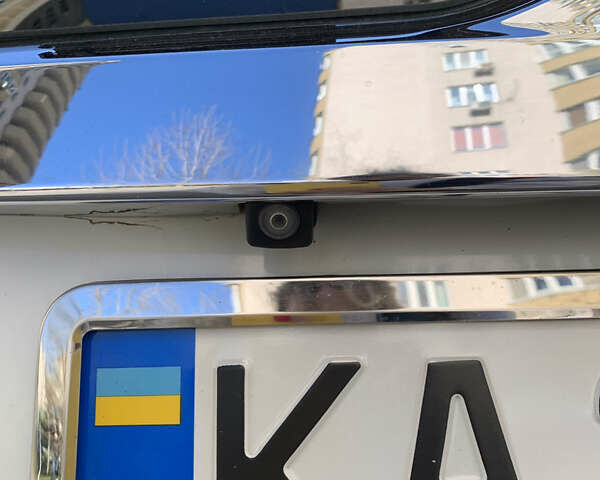 Белый Хонда ФИТ, объемом двигателя 1.5 л и пробегом 178 тыс. км за 11000 $, фото 13 на Automoto.ua