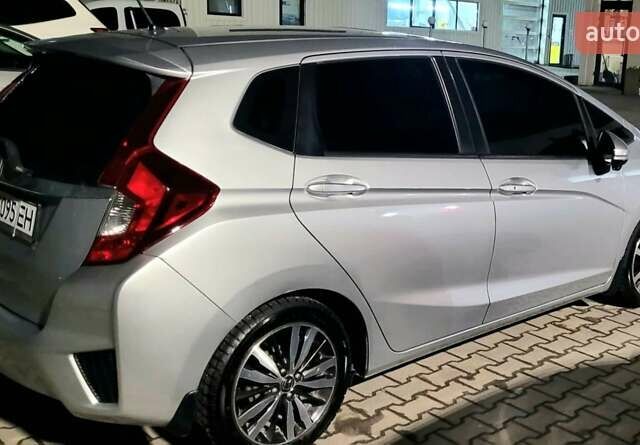 Хонда ФИТ 2016 в Виннице на Automoto.ua Белый Хонда ФИТ, объемом двигателя 1.5 л и пробегом 149 тыс. км за 11000 $, фото 4 на Automoto.ua