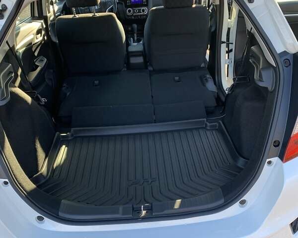 Хонда ФИТ 2016 в Луцке на Automoto.ua Белый Хонда ФИТ, объемом двигателя 1.5 л и пробегом 20 тыс. км за 11200 $, фото 13 на Automoto.ua