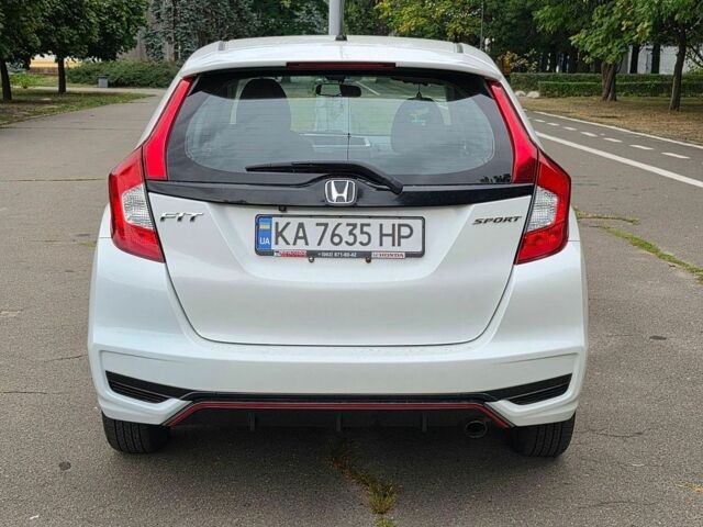 Белый Хонда ФИТ, объемом двигателя 1.5 л и пробегом 118 тыс. км за 12800 $, фото 10 на Automoto.ua