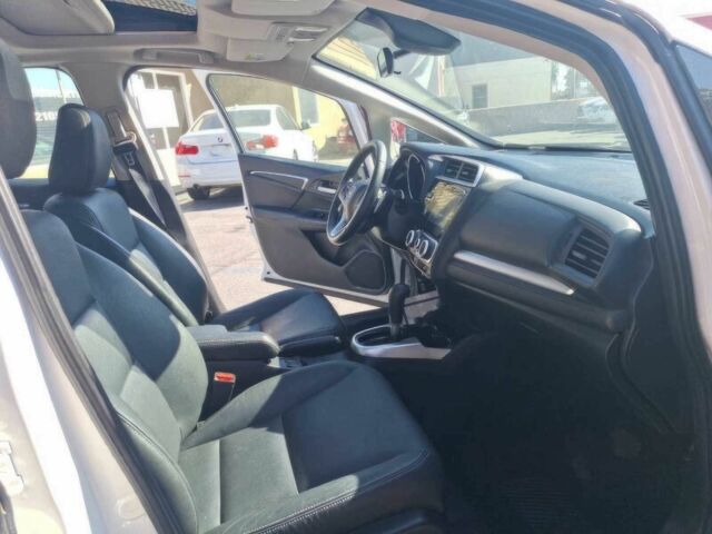 Хонда ФИТ 2018 в Днепре (Днепропетровске) на Automoto.ua Белый Хонда ФИТ, объемом двигателя 1.5 л и пробегом 36 тыс. км за 12000 $, фото 7 на Automoto.ua