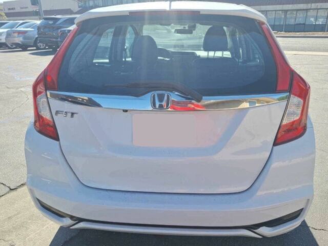 Хонда ФИТ 2018 в Днепре (Днепропетровске) на Automoto.ua Белый Хонда ФИТ, объемом двигателя 1.5 л и пробегом 36 тыс. км за 12000 $, фото 5 на Automoto.ua