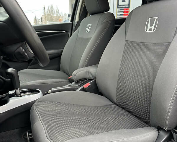 Черный Хонда ФИТ, объемом двигателя 1.5 л и пробегом 147 тыс. км за 11199 $, фото 10 на Automoto.ua