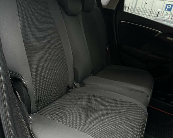 Черный Хонда ФИТ, объемом двигателя 1.5 л и пробегом 147 тыс. км за 11199 $, фото 12 на Automoto.ua