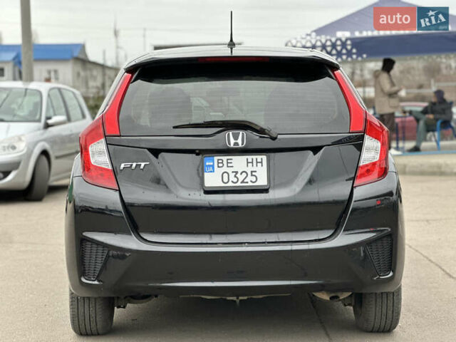 Черный Хонда ФИТ, объемом двигателя 1.5 л и пробегом 147 тыс. км за 11199 $, фото 4 на Automoto.ua