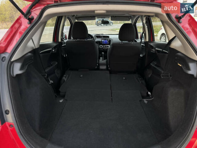 Червоний Хонда ФІТ, об'ємом двигуна 1.5 л та пробігом 74 тис. км за 10450 $, фото 56 на Automoto.ua