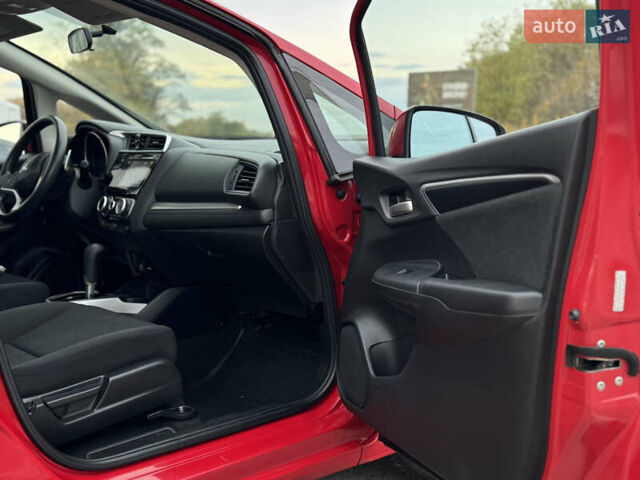 Червоний Хонда ФІТ, об'ємом двигуна 1.5 л та пробігом 74 тис. км за 10450 $, фото 44 на Automoto.ua
