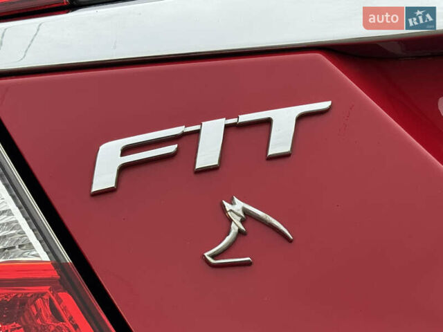 Червоний Хонда ФІТ, об'ємом двигуна 1.5 л та пробігом 74 тис. км за 10450 $, фото 9 на Automoto.ua