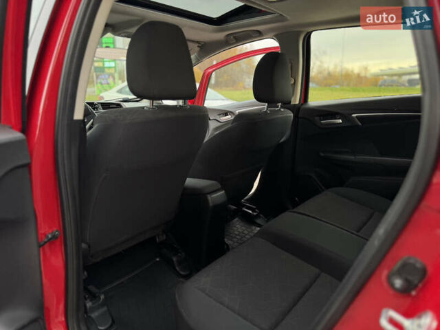 Червоний Хонда ФІТ, об'ємом двигуна 1.5 л та пробігом 74 тис. км за 10450 $, фото 52 на Automoto.ua