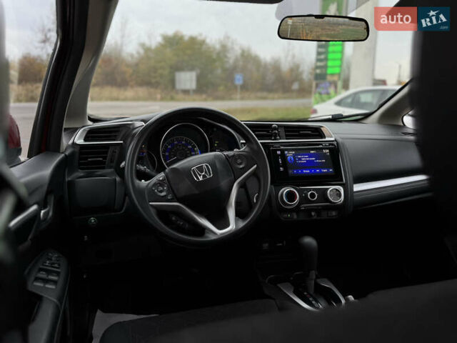 Червоний Хонда ФІТ, об'ємом двигуна 1.5 л та пробігом 74 тис. км за 10450 $, фото 27 на Automoto.ua