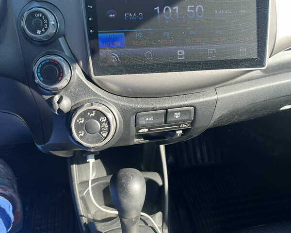 Хонда ФІТ, об'ємом двигуна 1.5 л та пробігом 152 тис. км за 6600 $, фото 5 на Automoto.ua