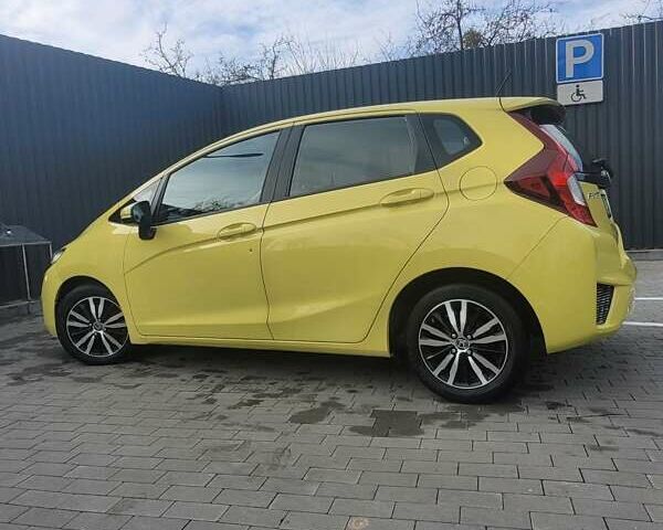 Желтый Хонда ФИТ, объемом двигателя 1.5 л и пробегом 61 тыс. км за 12500 $, фото 7 на Automoto.ua