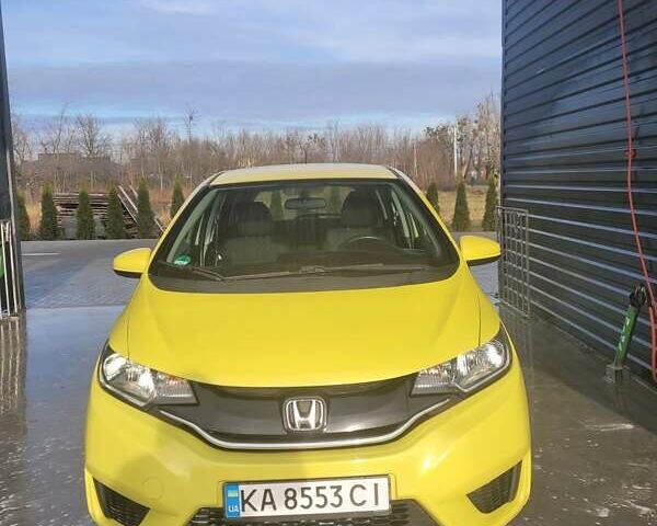 Желтый Хонда ФИТ, объемом двигателя 1.5 л и пробегом 61 тыс. км за 12500 $, фото 11 на Automoto.ua