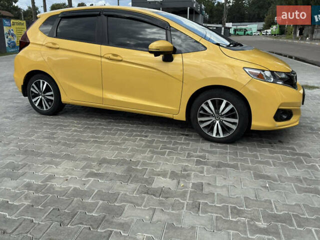 Желтый Хонда ФИТ, объемом двигателя 1.5 л и пробегом 137 тыс. км за 12000 $, фото 3 на Automoto.ua