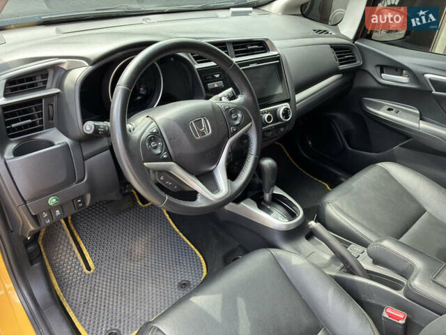 Желтый Хонда ФИТ, объемом двигателя 1.5 л и пробегом 135 тыс. км за 12500 $, фото 24 на Automoto.ua