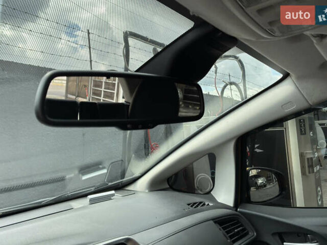 Желтый Хонда ФИТ, объемом двигателя 1.5 л и пробегом 137 тыс. км за 12000 $, фото 8 на Automoto.ua