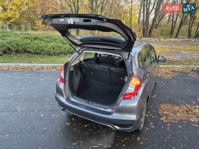 Серый Хонда ФИТ, объемом двигателя 1.5 л и пробегом 45 тыс. км за 11500 $, фото 8 на Automoto.ua