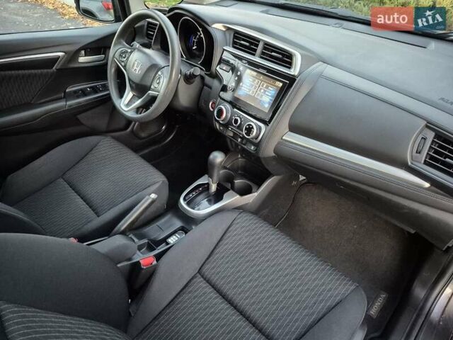 Серый Хонда ФИТ, объемом двигателя 1.5 л и пробегом 45 тыс. км за 11500 $, фото 13 на Automoto.ua