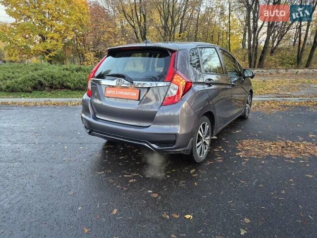 Серый Хонда ФИТ, объемом двигателя 1.5 л и пробегом 45 тыс. км за 11500 $, фото 6 на Automoto.ua