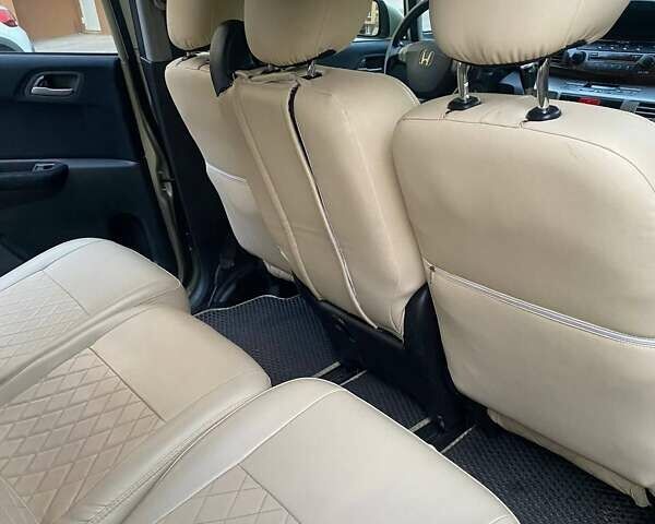 Бежевый Хонда ФРВ, объемом двигателя 2 л и пробегом 380 тыс. км за 6999 $, фото 19 на Automoto.ua