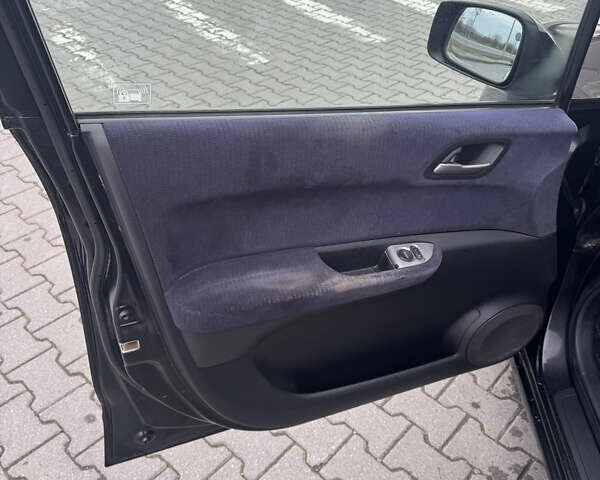 Черный Хонда ФРВ, объемом двигателя 2.2 л и пробегом 255 тыс. км за 6100 $, фото 14 на Automoto.ua