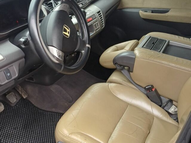 Чорний Хонда ФРВ, об'ємом двигуна 2 л та пробігом 316 тис. км за 3900 $, фото 4 на Automoto.ua