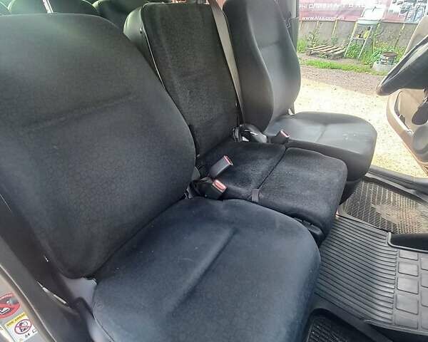 Сірий Хонда ФРВ, об'ємом двигуна 1.67 л та пробігом 245 тис. км за 5200 $, фото 9 на Automoto.ua