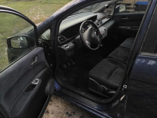 Синій Хонда ФРВ, об'ємом двигуна 2 л та пробігом 300 тис. км за 4700 $, фото 4 на Automoto.ua