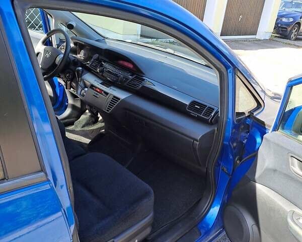 Синий Хонда ФРВ, объемом двигателя 2 л и пробегом 215 тыс. км за 5500 $, фото 6 на Automoto.ua