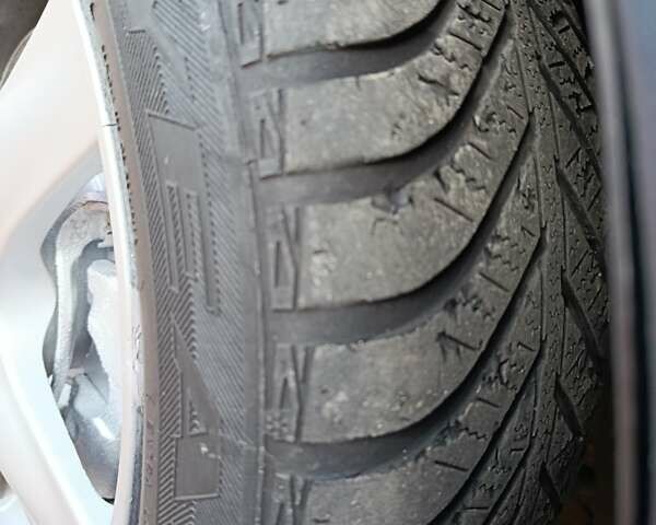 Синій Хонда ФРВ, об'ємом двигуна 2.2 л та пробігом 248 тис. км за 4800 $, фото 16 на Automoto.ua