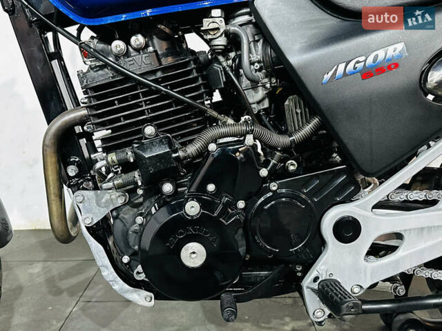 Хонда FX 650, объемом двигателя 0.65 л и пробегом 38 тыс. км за 3450 $, фото 7 на Automoto.ua