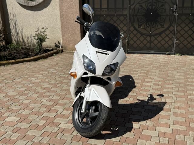 Хонда Форза, объемом двигателя 0.25 л и пробегом 0 тыс. км за 1000 $, фото 5 на Automoto.ua