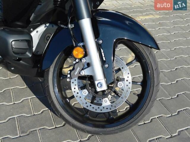 Черный Хонда GL 1800 Gold Wing, объемом двигателя 1.8 л и пробегом 3 тыс. км за 22000 $, фото 8 на Automoto.ua