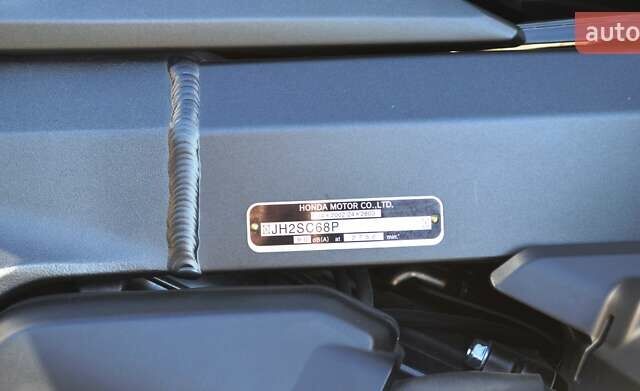 Черный Хонда GL 1800 Gold Wing, объемом двигателя 1.8 л и пробегом 3 тыс. км за 22000 $, фото 7 на Automoto.ua