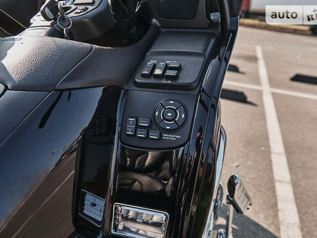 Черный Хонда GL 1800 Gold Wing, объемом двигателя 1.8 л и пробегом 40 тыс. км за 15200 $, фото 3 на Automoto.ua
