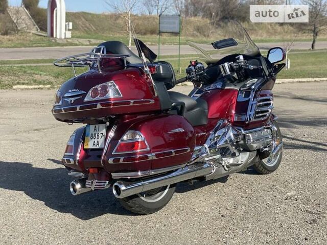 Червоний Хонда GL 1800 Gold Wing, об'ємом двигуна 0 л та пробігом 20 тис. км за 14700 $, фото 4 на Automoto.ua