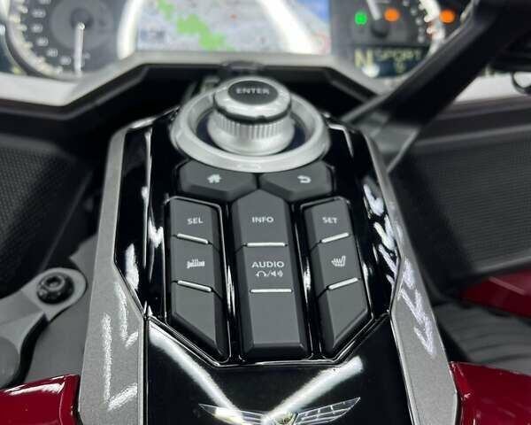 Красный Хонда GL 1800 Gold Wing, объемом двигателя 1.83 л и пробегом 40 тыс. км за 28800 $, фото 13 на Automoto.ua